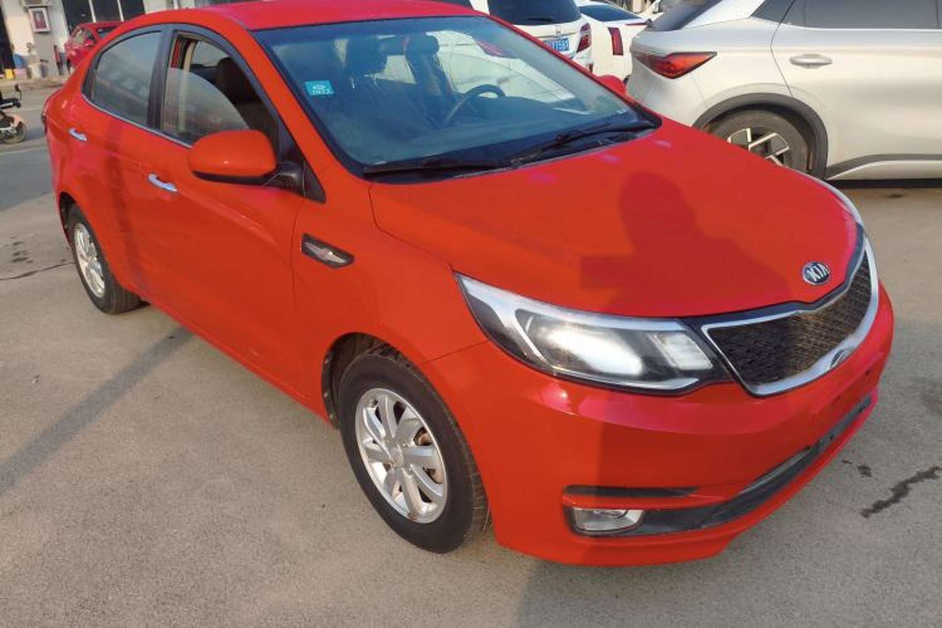 Used Kia K2 2015 Sedan 1.4L MT GLS Front Right 45 Deg