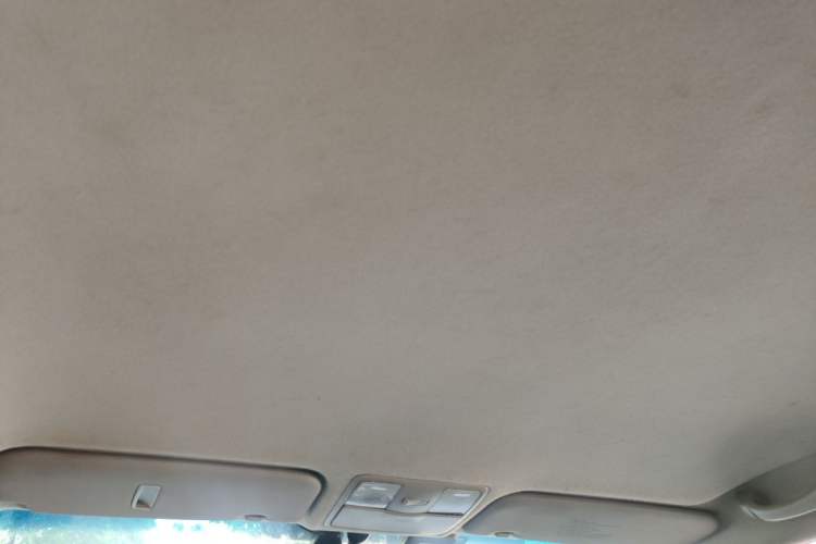 Used Kia K2 2015 Sedan 1.4L Automatic GLS Headliner