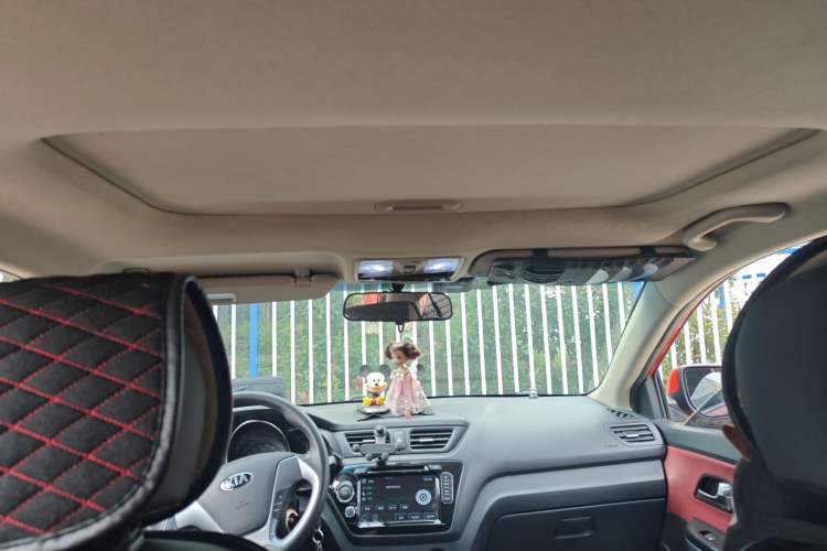 Used Kia K2 2015 Hatchback 1.4L AT GLS Cool Edition Headliner