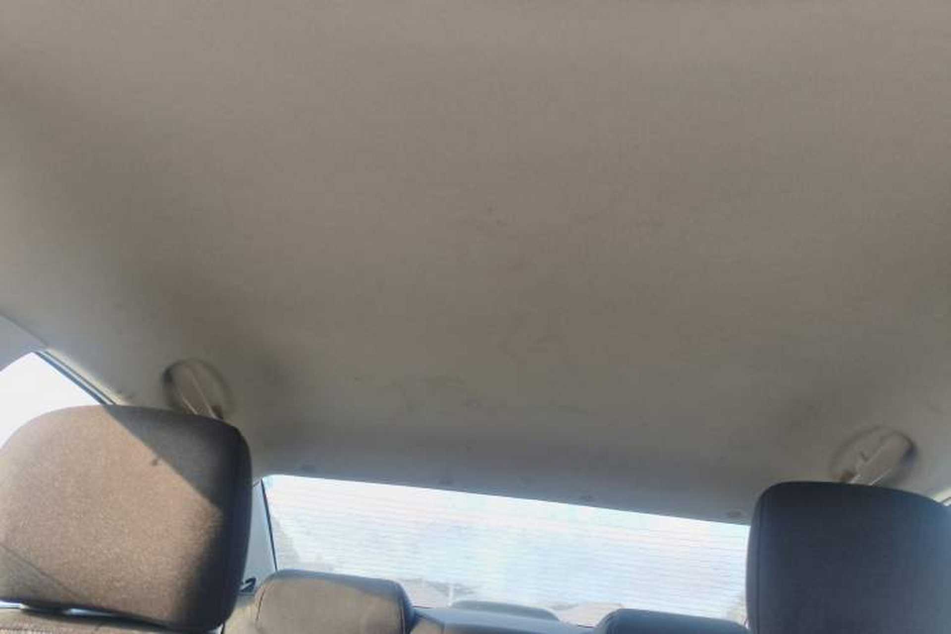 Used Kia K2 2015 Sedan 1.4L MT GLS Headliner
