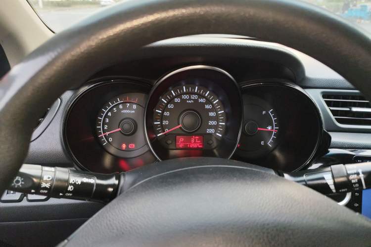 Used Kia K2 2015 Sedan 1.4L Automatic GLS Instrument Cluster