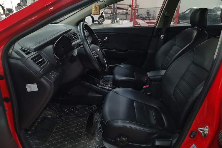 Used Kia K2 2015 Sedan 1.6L Automatic Transmission Premium Interior 4