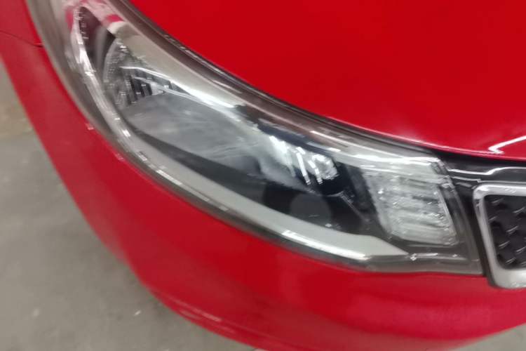Used Kia K2 2015 Sedan 1.4L Automatic GLS Right Front Headlight