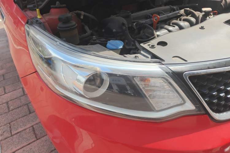 Used Kia K2 2015 Sedan 1.6L Automatic Transmission Premium Right Front Headlight