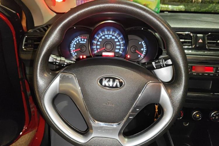 Used Kia K2 2015 Sedan 1.4L MT GLS Steering Wheel