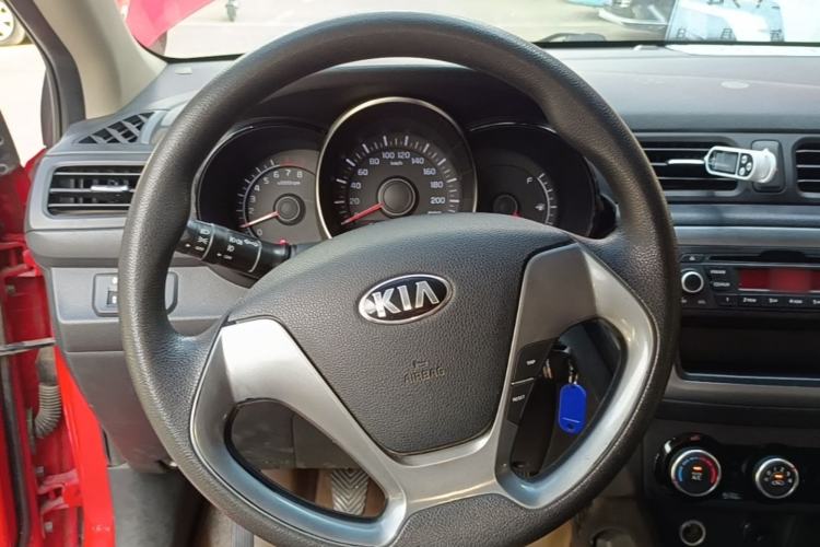 Used Kia K2 2015 Sedan 1.4L MT GLS Steering Wheel