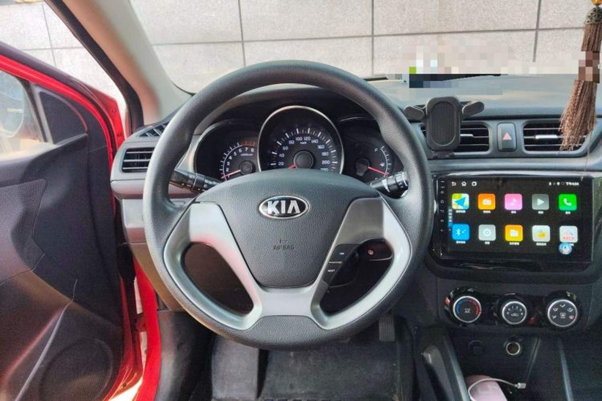 Used Kia K2 2015 Sedan 1.4L MT GLS Steering Wheel