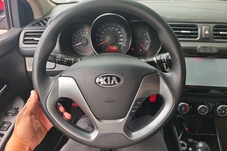 Used Kia K2 2015 Sedan 1.4L MT GLS Steering Wheel