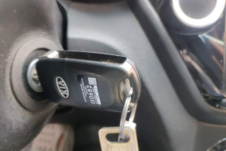 Used Kia K2 2015 Sedan 1.4L Automatic GLS Vehicle Key