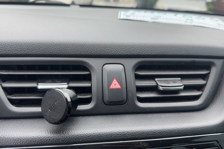 Used Kia K2 2015 Sedan 1.4L MT GLS Audio And AC Panel