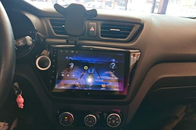 Used Kia K2 2015 Sedan 1.4L MT GLS Audio And AC Panel