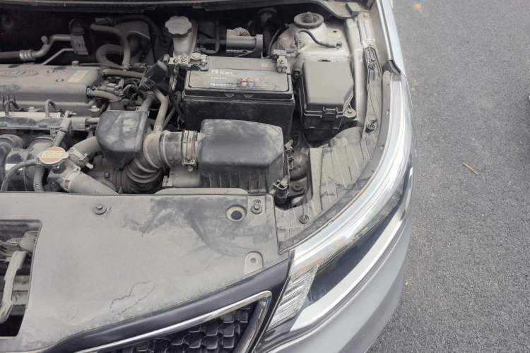 Used Kia K2 2015 Sedan 1.4L MT GLS Engine Bay Left