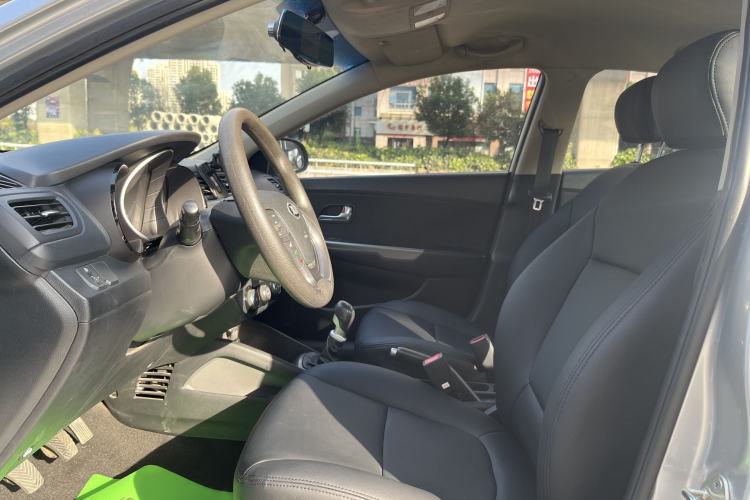 Used Kia K2 2015 Sedan 1.4L MT GLS Exterior 11