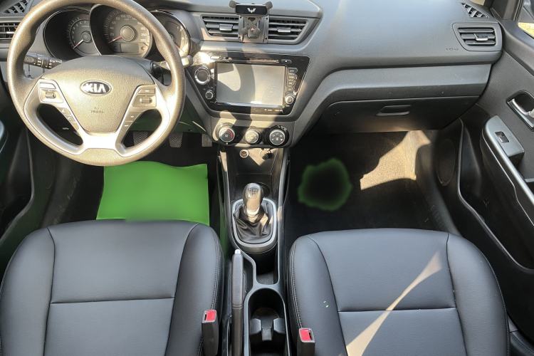 Used Kia K2 2015 Sedan 1.4L MT GLS Exterior 13