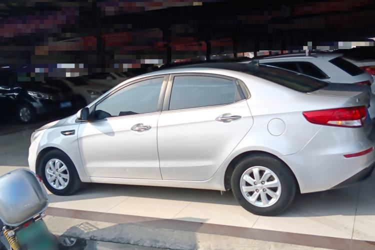 Used Kia K2 2015 Sedan 1.4L MT GLS Exterior 3