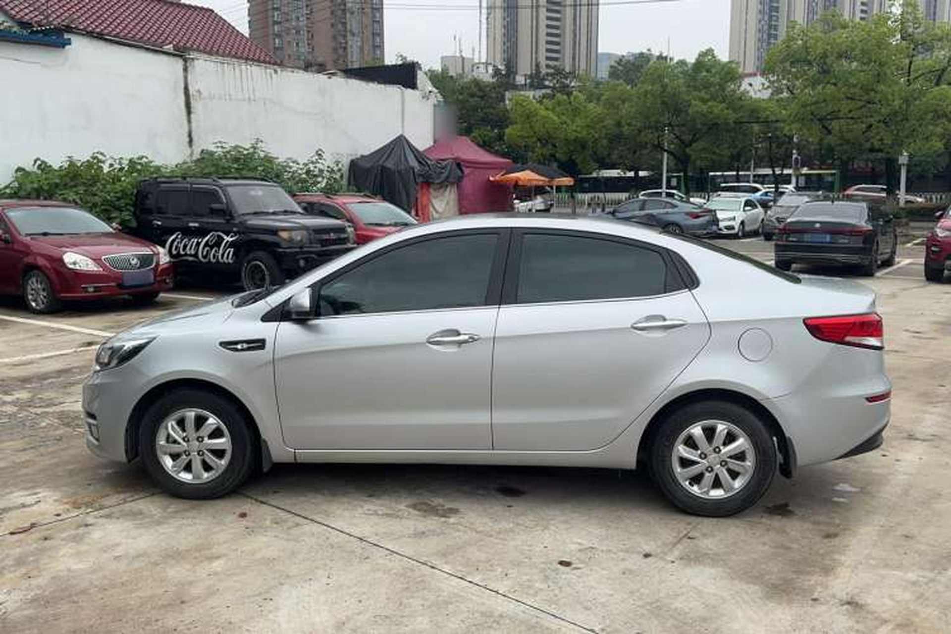 Used Kia K2 2015 Sedan 1.4L MT GLS Exterior 5