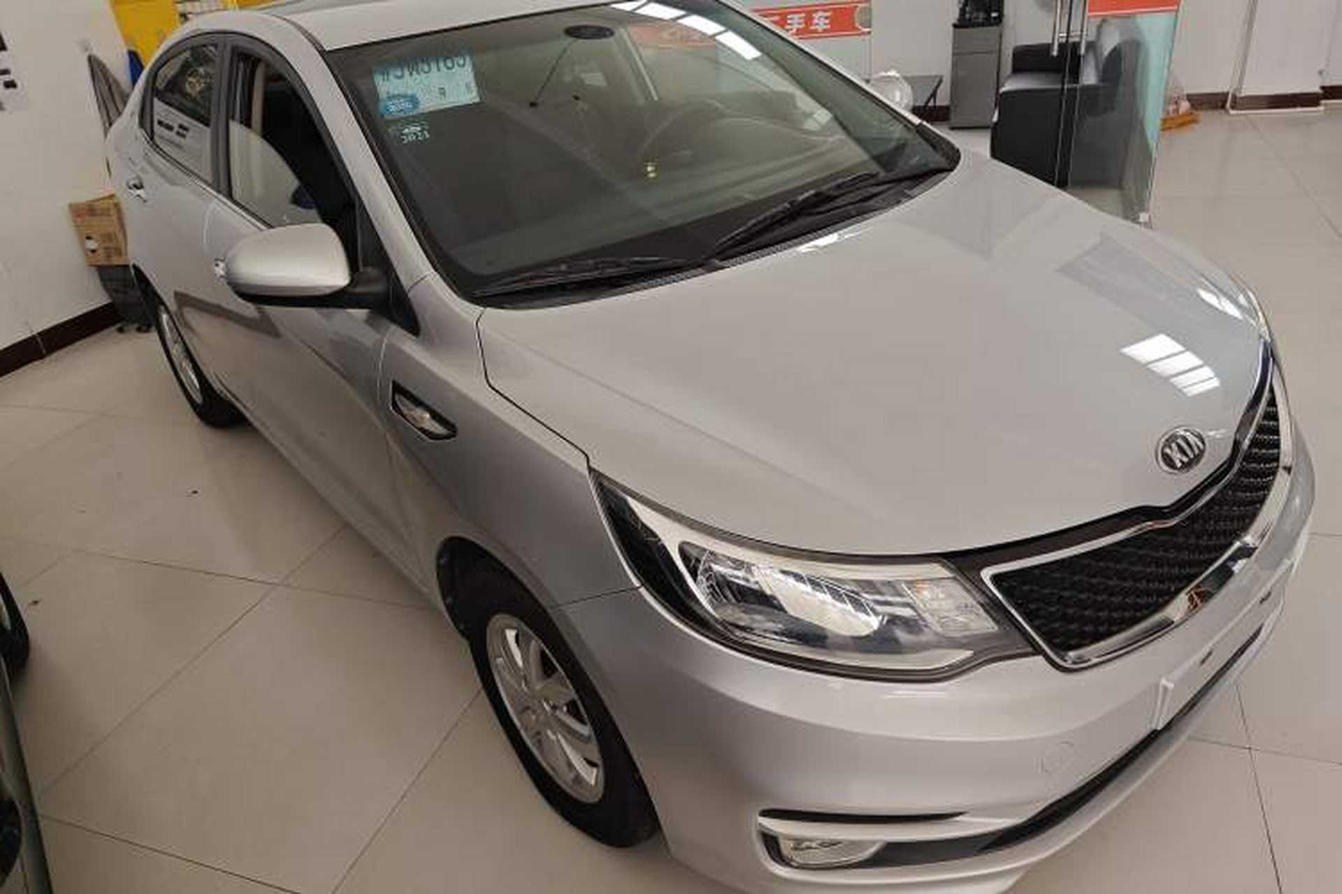 Used Kia K2 2015 Sedan 1.4L MT GLS Front Right 45 Deg