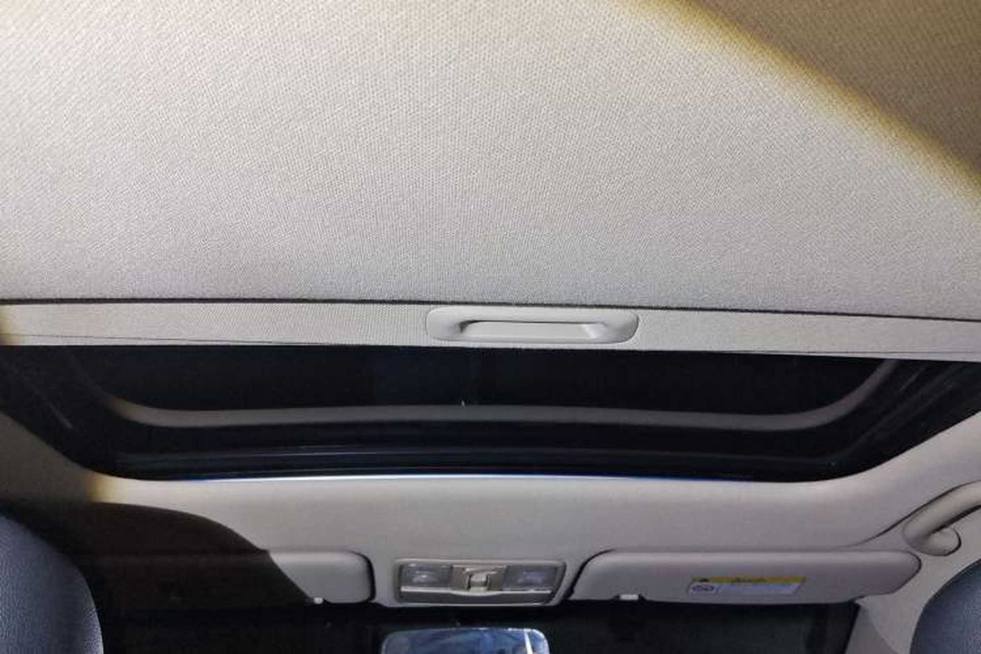 Used Kia K2 2015 Hatchback 1.4L MT GLS Cool Edition Headliner