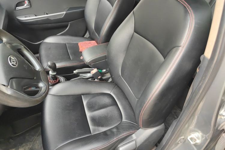 Used Kia K2 2015 Sedan 1.4L MT GLS Left Front Seat