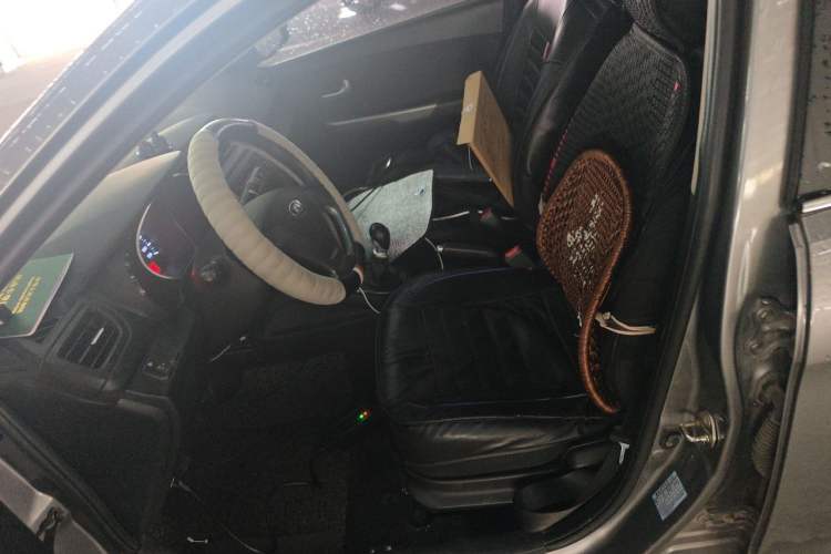 Used Kia K2 2015 Sedan 1.4L MT GLS Left Front Seat
