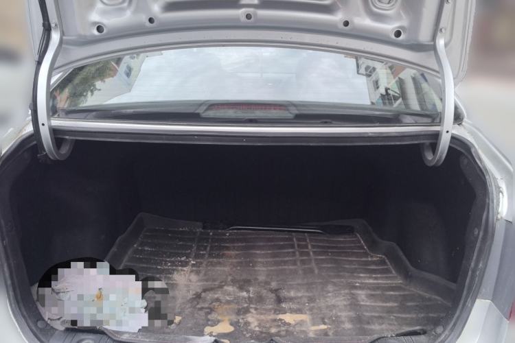 Used Kia K2 2015 Sedan 1.4L MT GLS Trunk