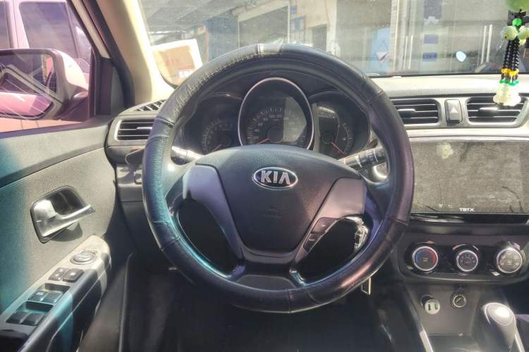 Used Kia K2 2015 Sedan 1.4L Automatic GLS Steering Wheel