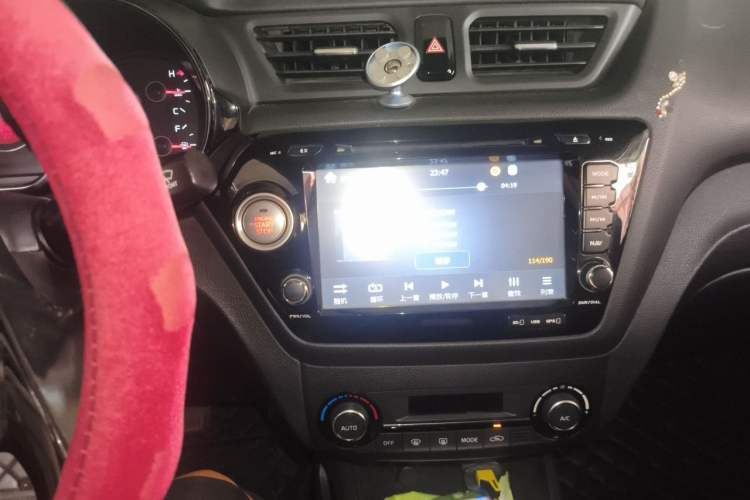 Used Kia K2 2015 Sedan 1.6L Automatic Transmission Premium Audio And AC Panel