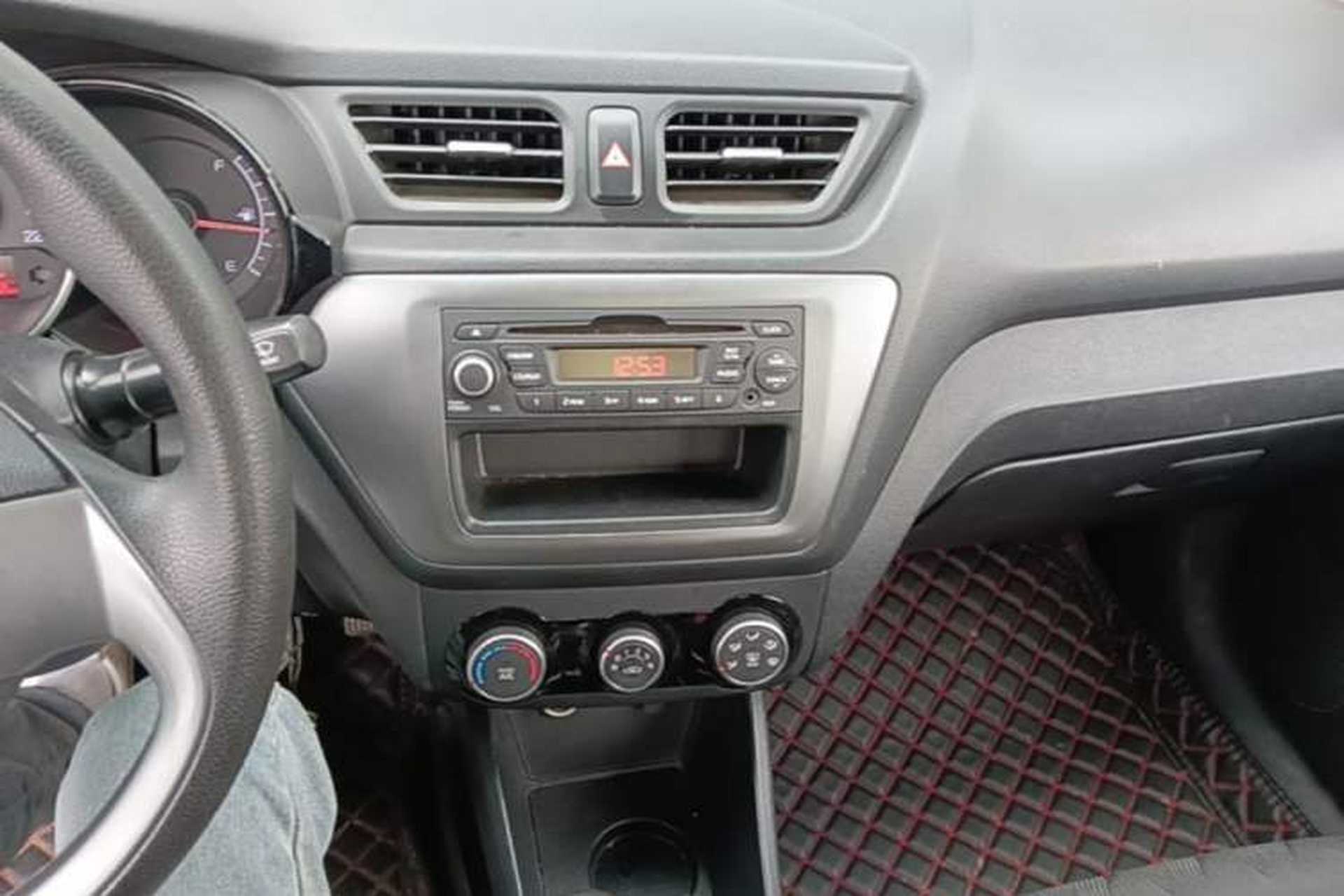 Used Kia K2 2015 Sedan 1.4L MT GLS Audio And AC Panel