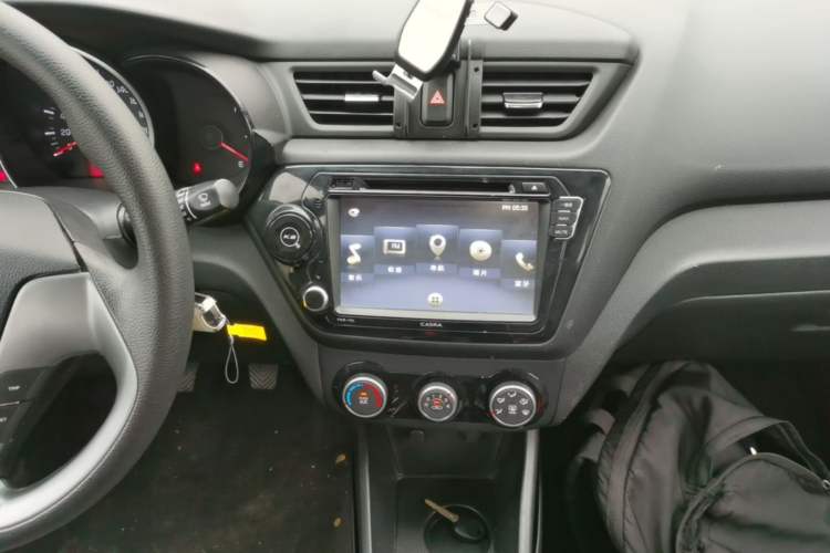 Used Kia K2 2015 Sedan 1.4L MT TOP Audio And AC Panel