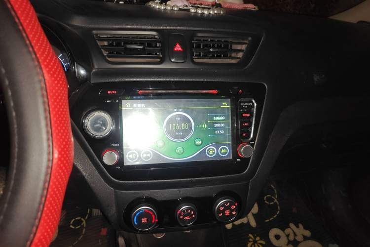 Used Kia K2 2015 Sedan 1.4L Manual Transmission GL Audio And AC Panel