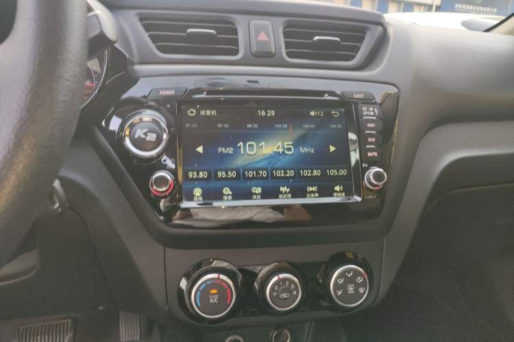 Used Kia K2 2015 Sedan 1.4L Automatic GLS Audio And AC Panel