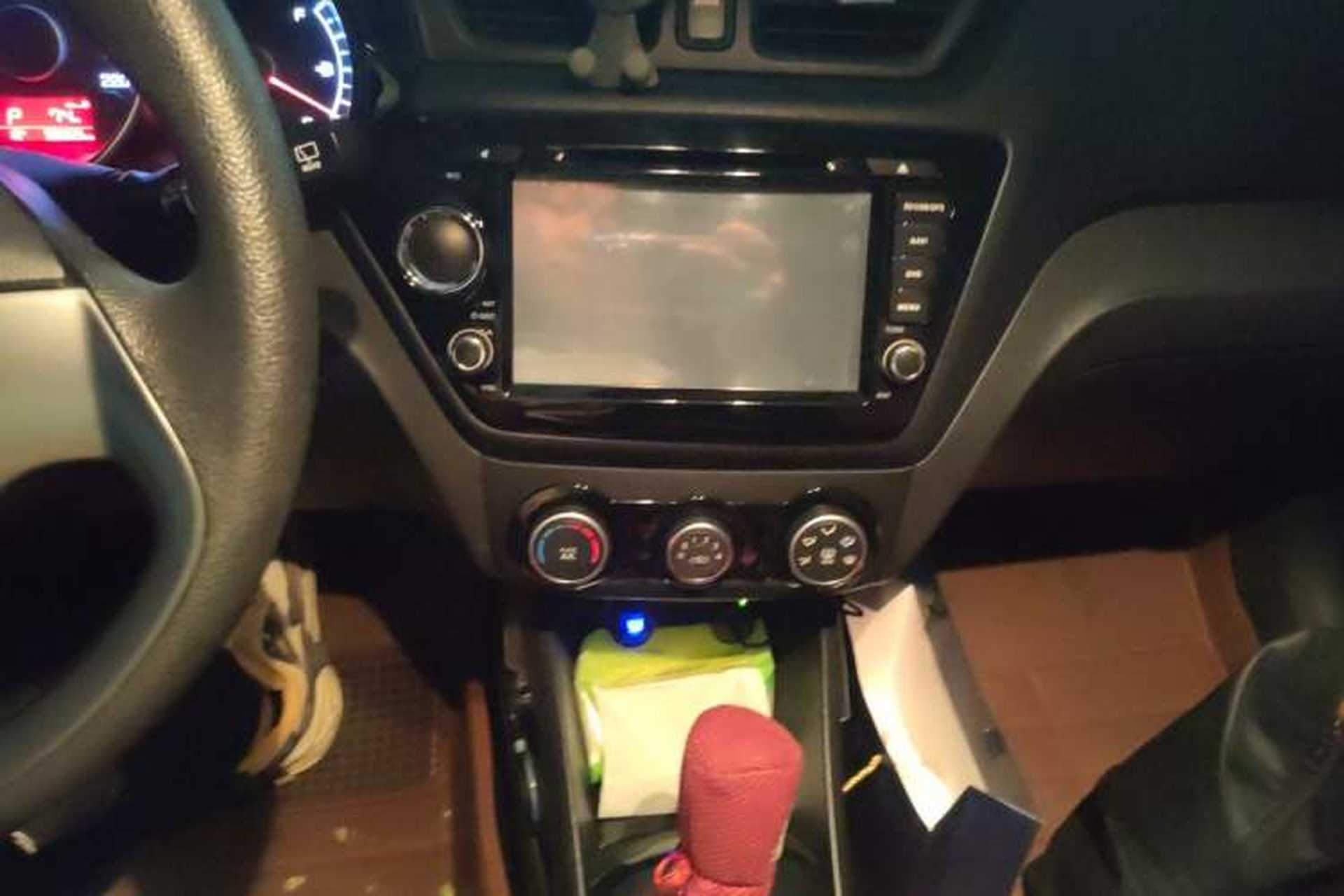 Used Kia K2 2015 Hatchback 1.4L AT GLS Cool Edition Audio And AC Panel