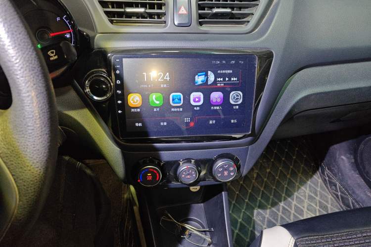 Used Kia K2 2015 Sedan 1.4L MT GLS Audio And AC Panel