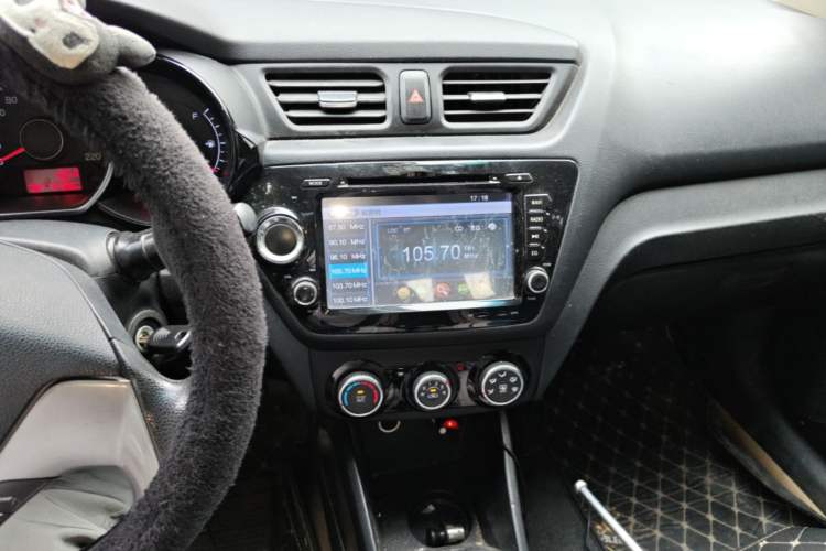 Used Kia K2 2015 Sedan 1.4L MT GLS Audio And AC Panel