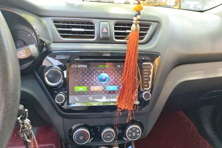 Used Kia K2 2015 Sedan 1.4L MT GLS Audio And AC Panel