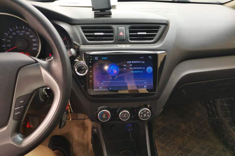 Used Kia K2 2015 Sedan 1.4L MT TOP Audio And AC Panel