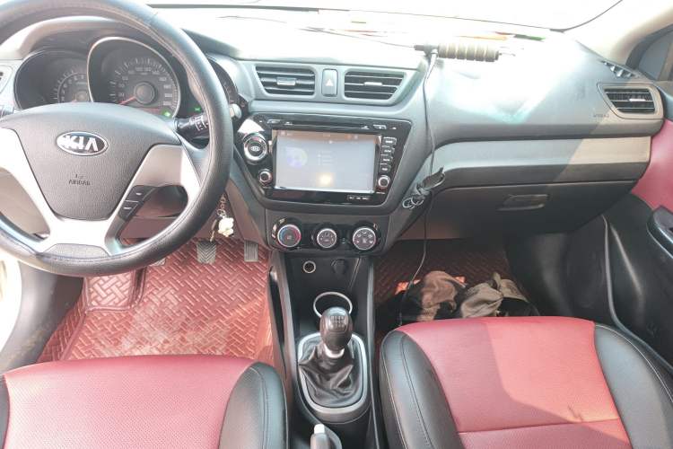 Used Kia K2 2015 Hatchback 1.4L MT GLS Cool Edition Audio And AC Panel