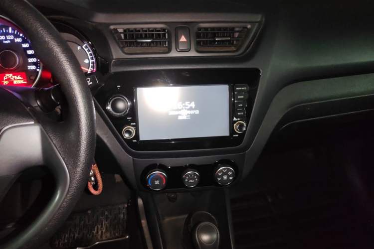 Used Kia K2 2015 Sedan 1.4L Automatic GLS Audio And AC Panel