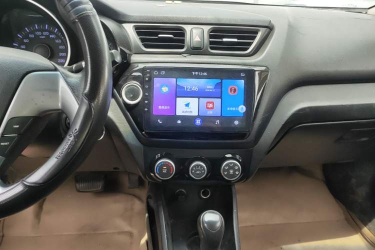 Used Kia K2 2015 Sedan 1.4L Automatic GLS Audio And AC Panel