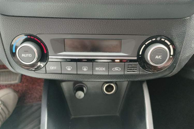 Used Kia K2 2015 Sedan 1.6L Automatic Transmission Premium Audio And AC Panel
