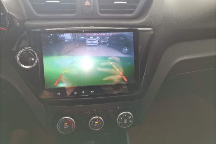 Used Kia K2 2015 Sedan 1.4L Automatic GLS Audio And AC Panel