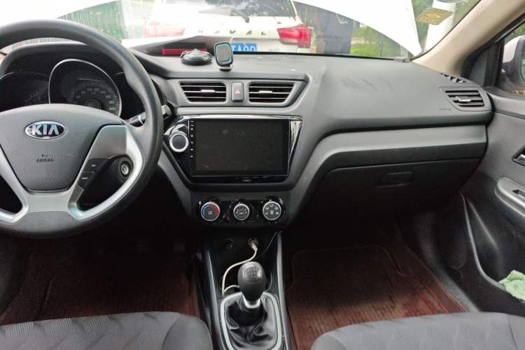 Used Kia K2 2015 Sedan 1.4L MT GLS Audio And AC Panel