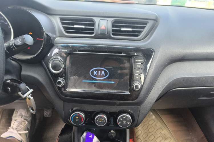 Used Kia K2 2015 Sedan 1.4L MT GLS Audio And AC Panel