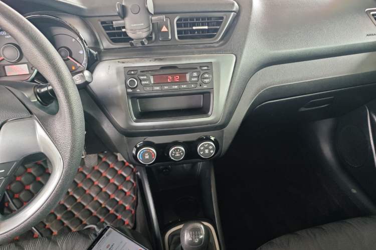 Used Kia K2 2015 Sedan 1.4L MT GLS Audio And AC Panel