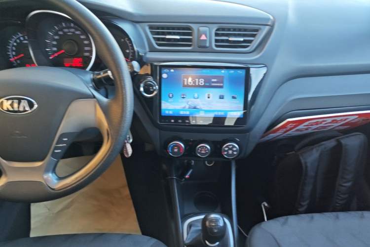 Used Kia K2 2015 Sedan 1.4L MT GLS Audio And AC Panel