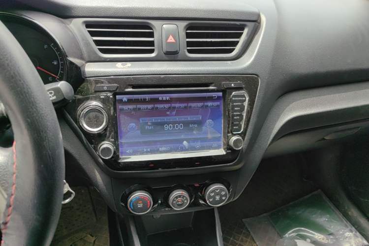 Used Kia K2 2015 Sedan 1.4L Automatic GLS Audio And AC Panel
