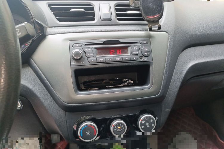 Used Kia K2 2015 Sedan 1.4L Automatic GLS Audio And AC Panel