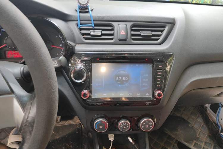 Used Kia K2 2015 Sedan 1.4L Automatic GLS Audio And AC Panel