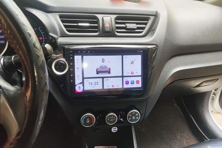 Used Kia K2 2015 Sedan 1.4L MT GLS Audio And AC Panel