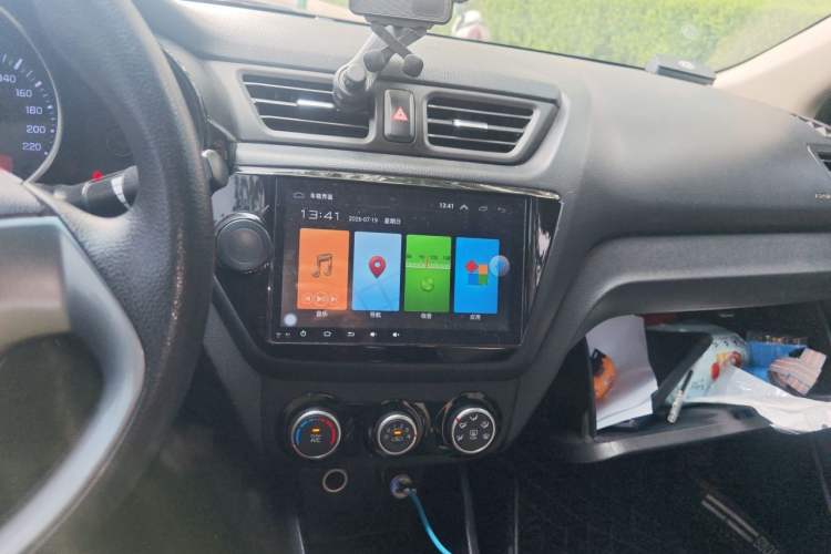 Used Kia K2 2015 Sedan 1.4L MT GLS Audio And AC Panel